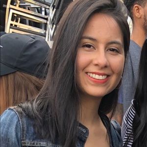 Meet your Posher, Lorena